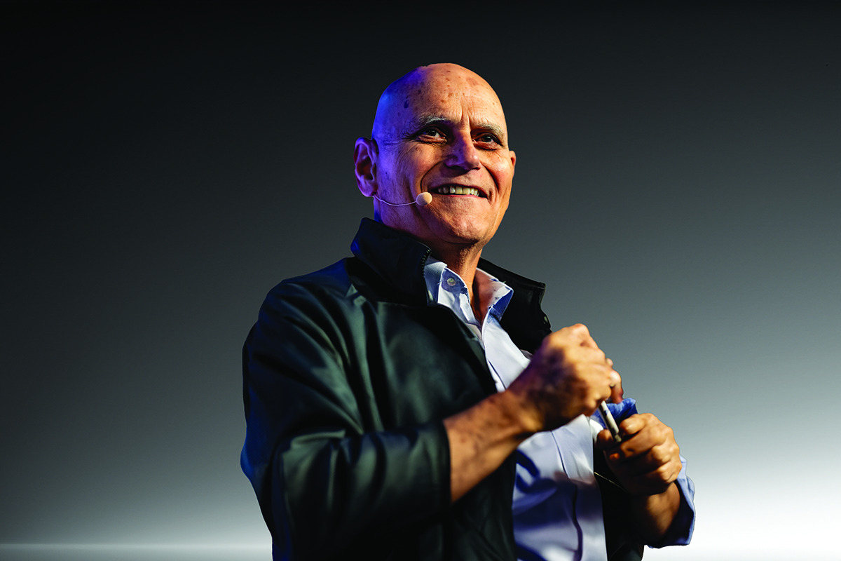 Steve Hayes head shot 2024 credit Photo by Seannie Cameras